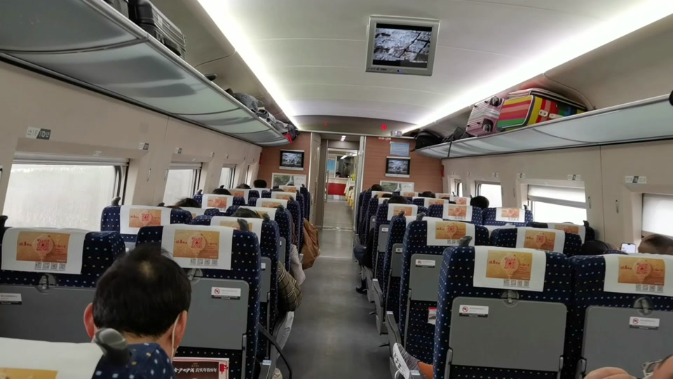 郑州东站出站口接人攻略 - 抖音