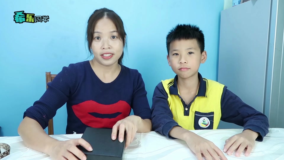 小娜子麻麻去三亚遇到晴宝_小娜子麻麻回家_小娜子跟希希去三亚 - 抖