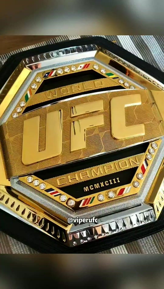 ufc腰带真的和纪念区别 - 抖音