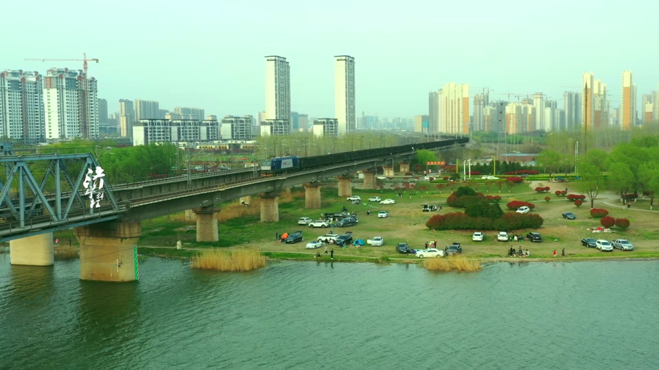 济宁八里庙大桥烟花