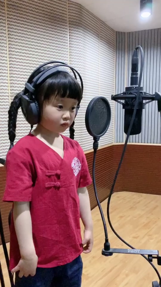 小龙人歌曲(小龙人歌曲原唱)