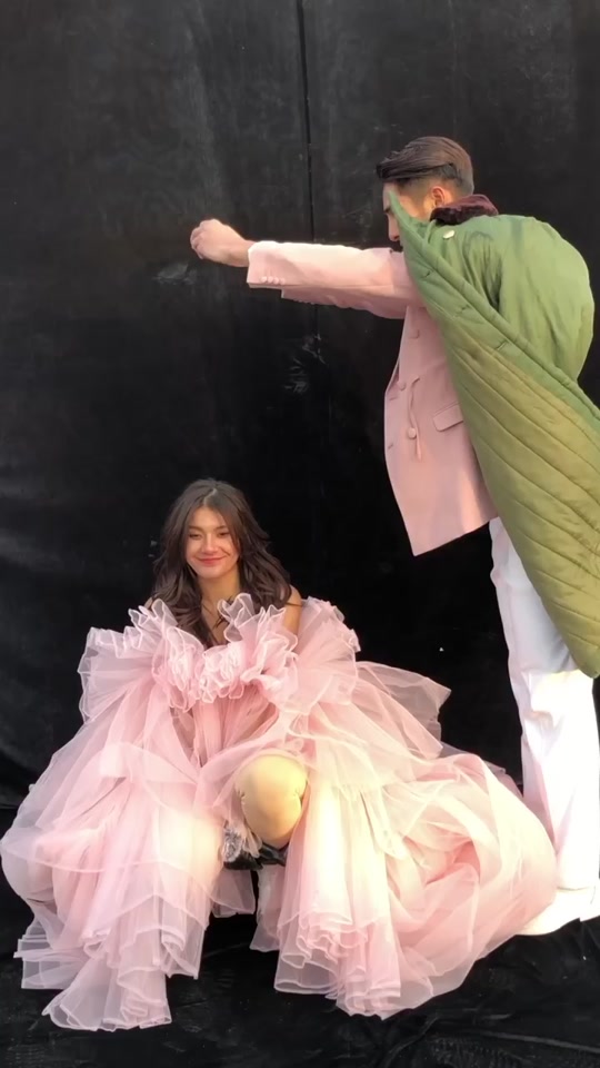 你们要的后续来喽,莎莎大叔表情亮了@莎莎-kawsarayy @大叔aaben