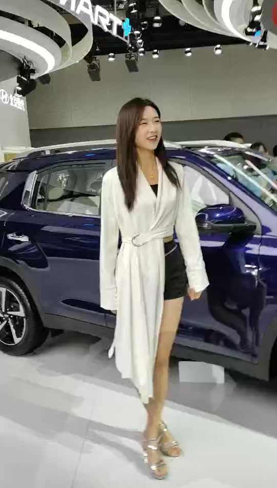 李乔丹超模车模_第一超模 综艺 李乔丹_李乔丹2010广州车展 - 抖音