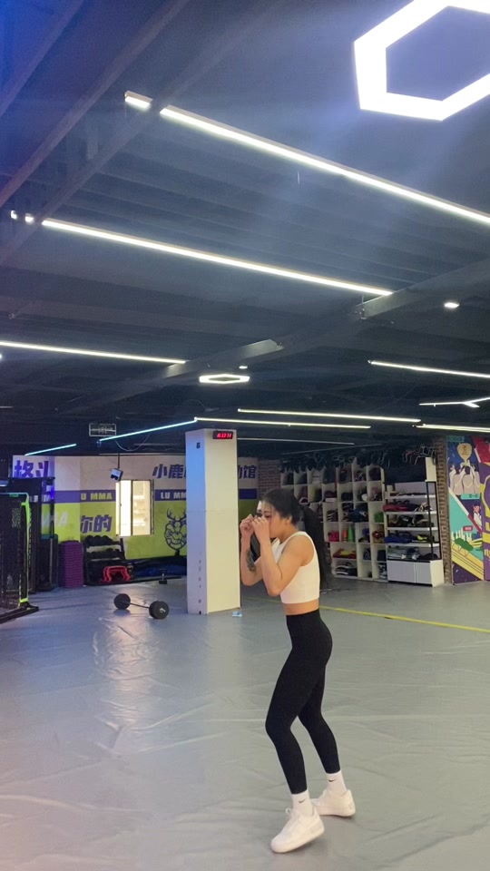 张思雨自由搏击比赛