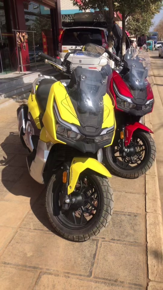 大阳adv150前围怎么拆的 - 抖音