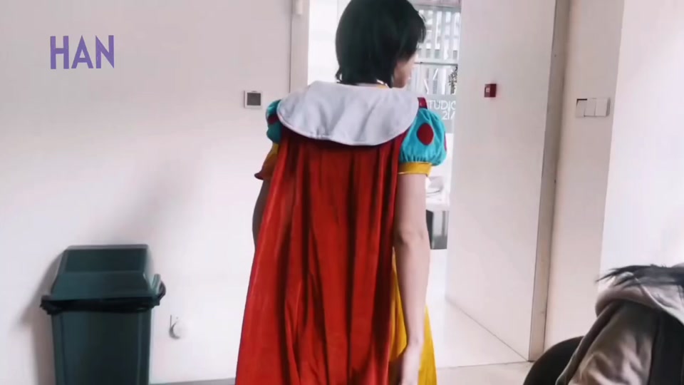 小鬼王琳凯女装 - 抖音