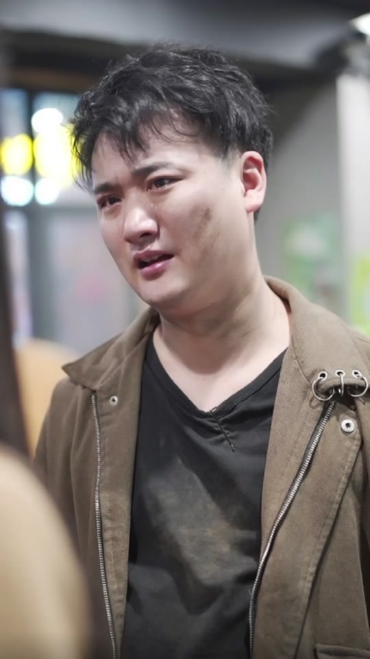 入繁华,两袖清风怎敢误佳人,有人事好像不该如此,但也只能如此@诺宝吖