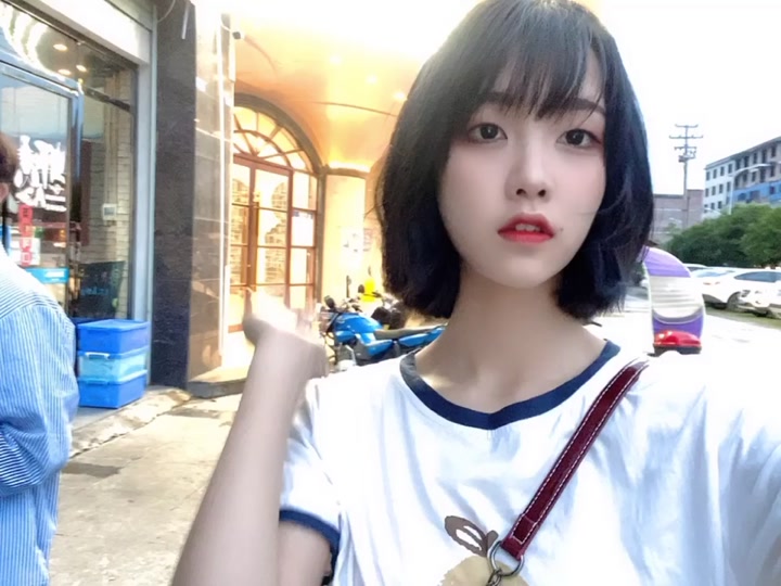 valen邹璇解说_valen邹璇的老公