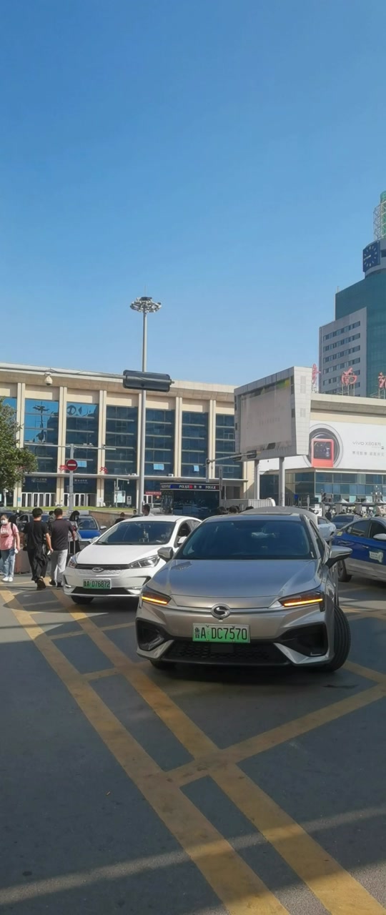 济南天龙大厦站于几九几几年 - 抖音