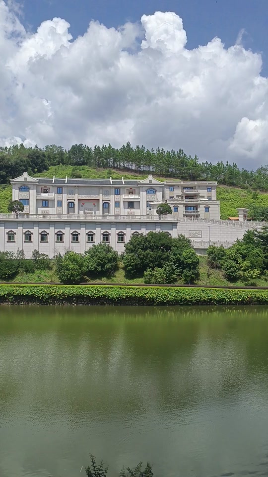 五华华阳甘巧宗有多少亿_五华华阳镇甘巧宗身价_五华县甘巧宗豪宅