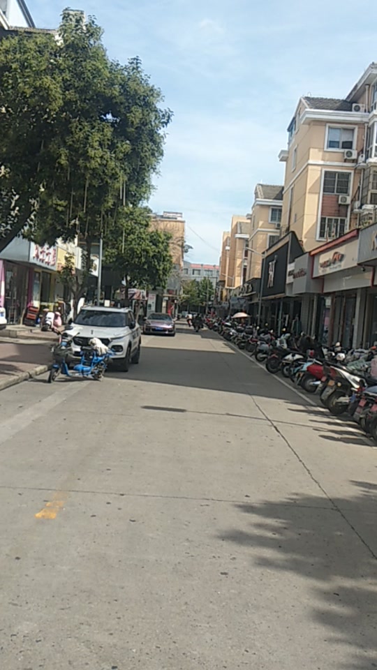 银夏广场男装_银厦广场属于什么街道_银厦广场房价会涨吗 - 抖音