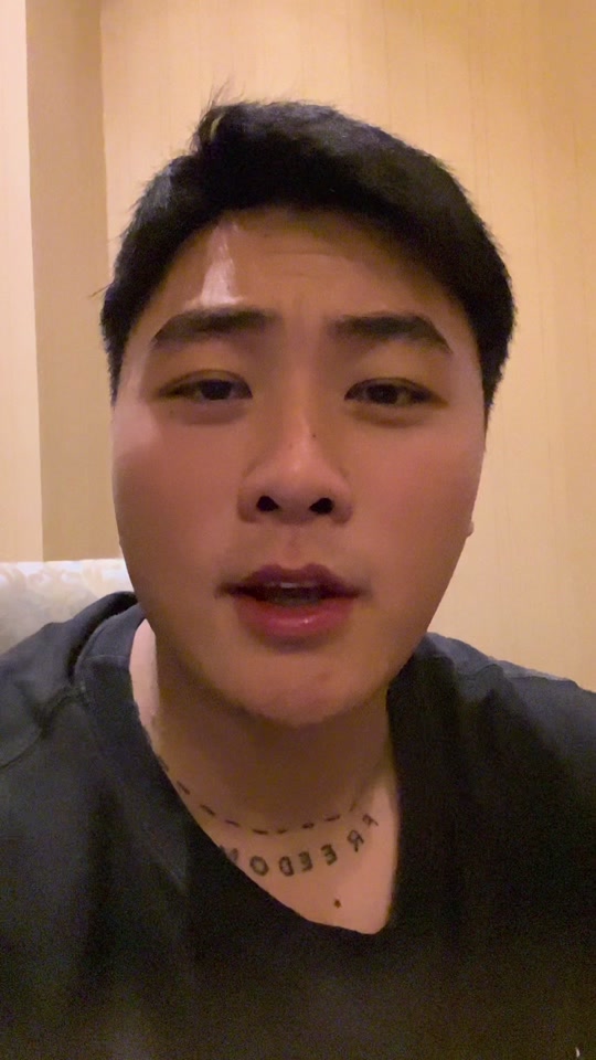 李鸿潇赛季和非赛季对比