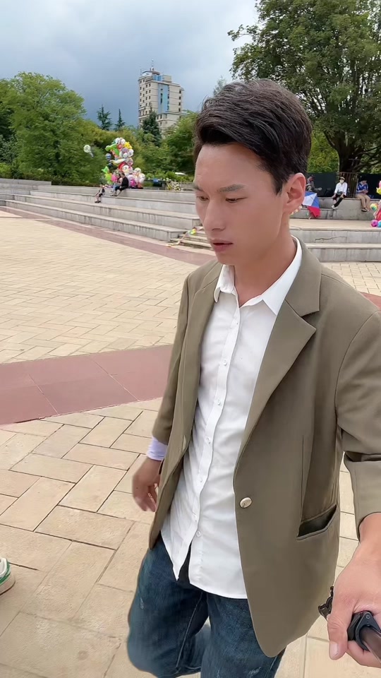 孔维笔是哪里人 - 抖音