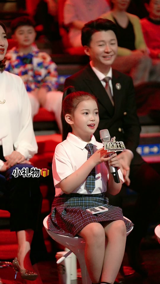 小天使李悟_李悟唱过的全部歌曲_李悟小童星 - 抖音