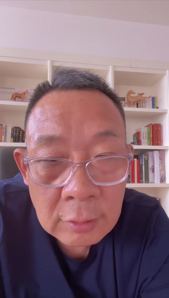 经济之声王冠红人馆胖东来 - 抖音