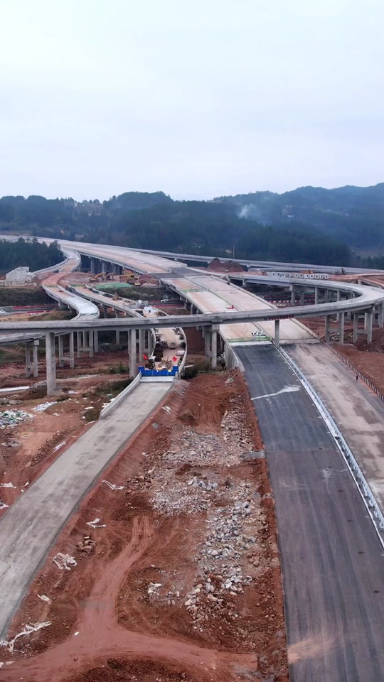 渝湘高速复线武隆至道真段通车时间 - 抖音