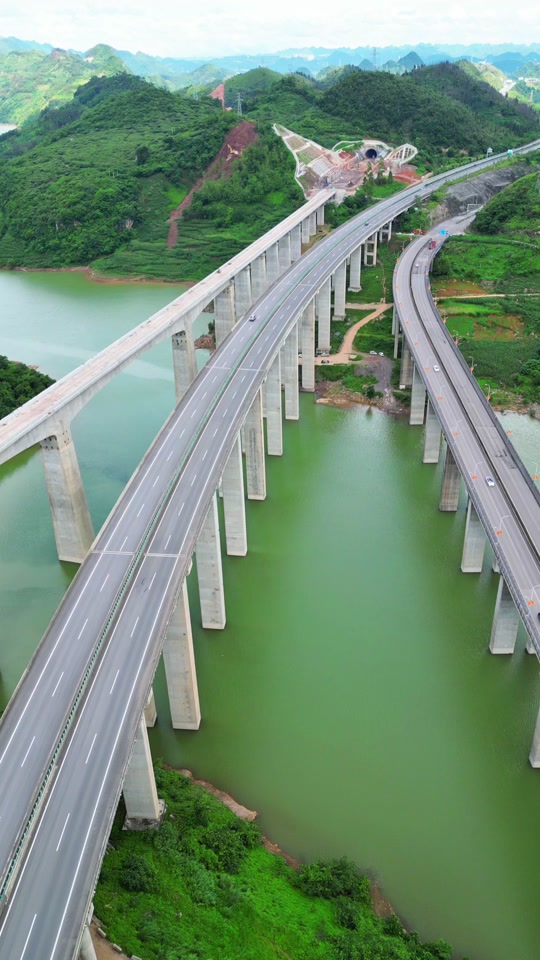 贵阳至兴义高铁