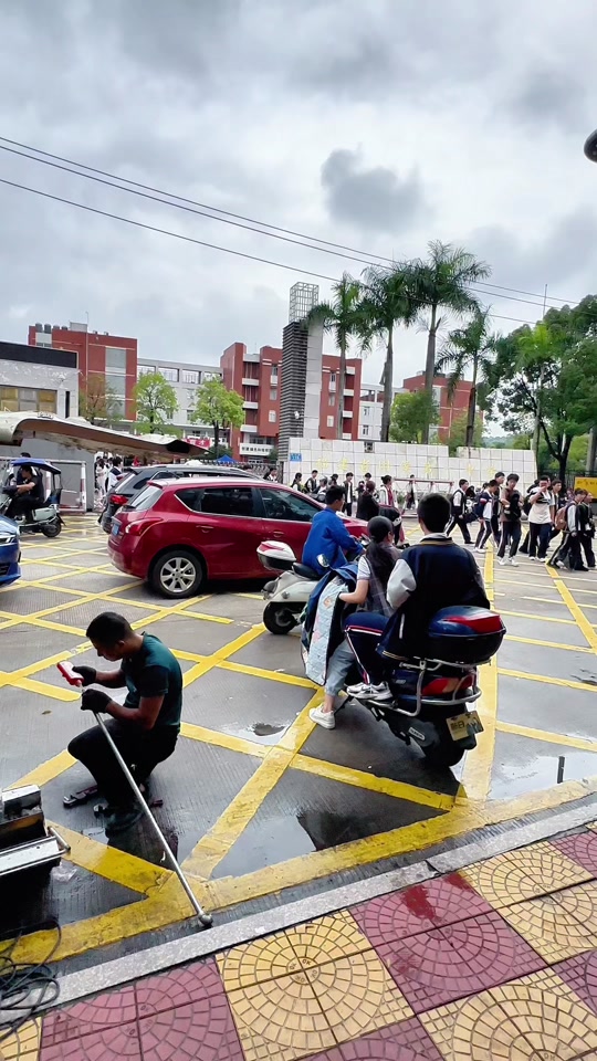 2024闽侯一中创新班练什么卷子 - 抖音