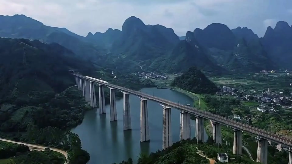 黄百铁路广西段今年能开工吗 - 抖音