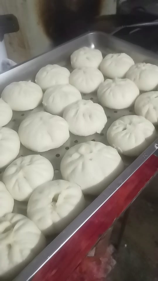 今天蒸了一盘大馒头😅😅😅