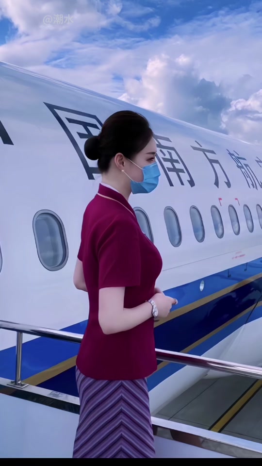 南航2024空姐工资一般多少 - 抖音
