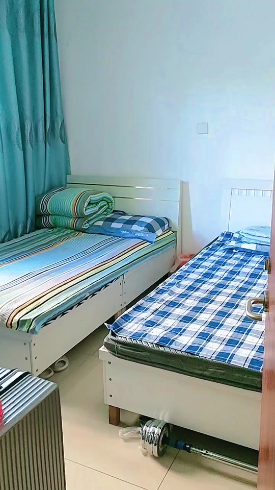 聊城一中新校区男生潜入女生宿舍
