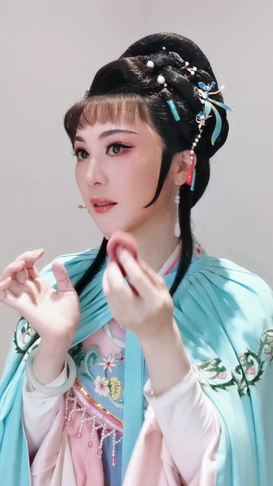谁说戏曲不抖音 #越剧 #红楼梦  #李旭丹 #林黛玉  2024年1月4日