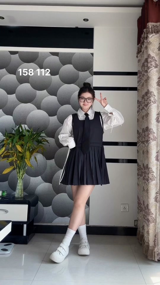 春季学生党女穿衣搭配