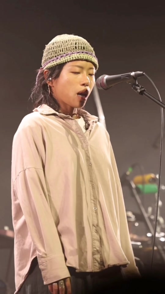 蛙池金依依