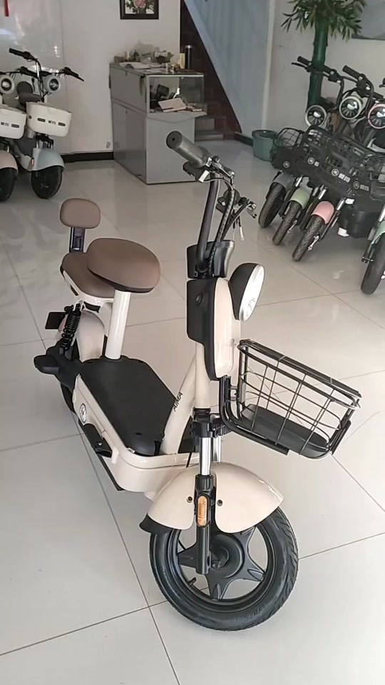 爱玛哆乐72豪华版电池是铅酸的吗 - 抖音