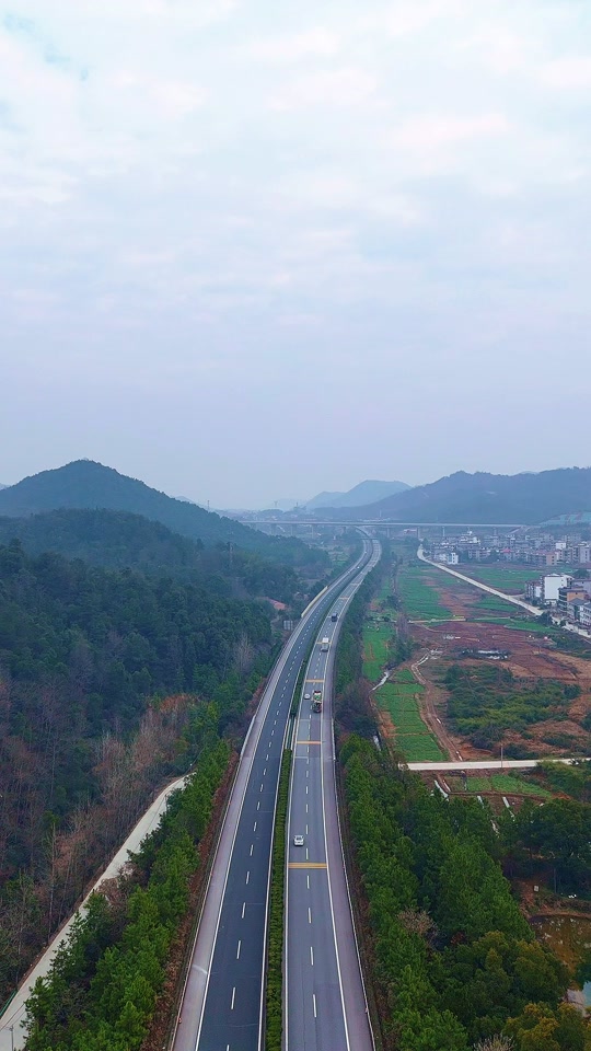 这几天的江西段都车流量不大#沪昆高速 #高速公路 #宜春 #交通 #旅行