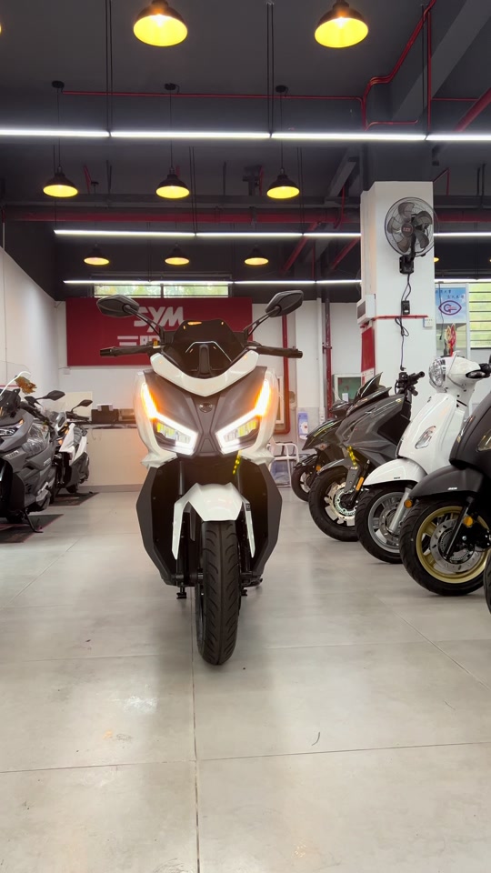 三阳巡弋150和本田160对比 - 抖音