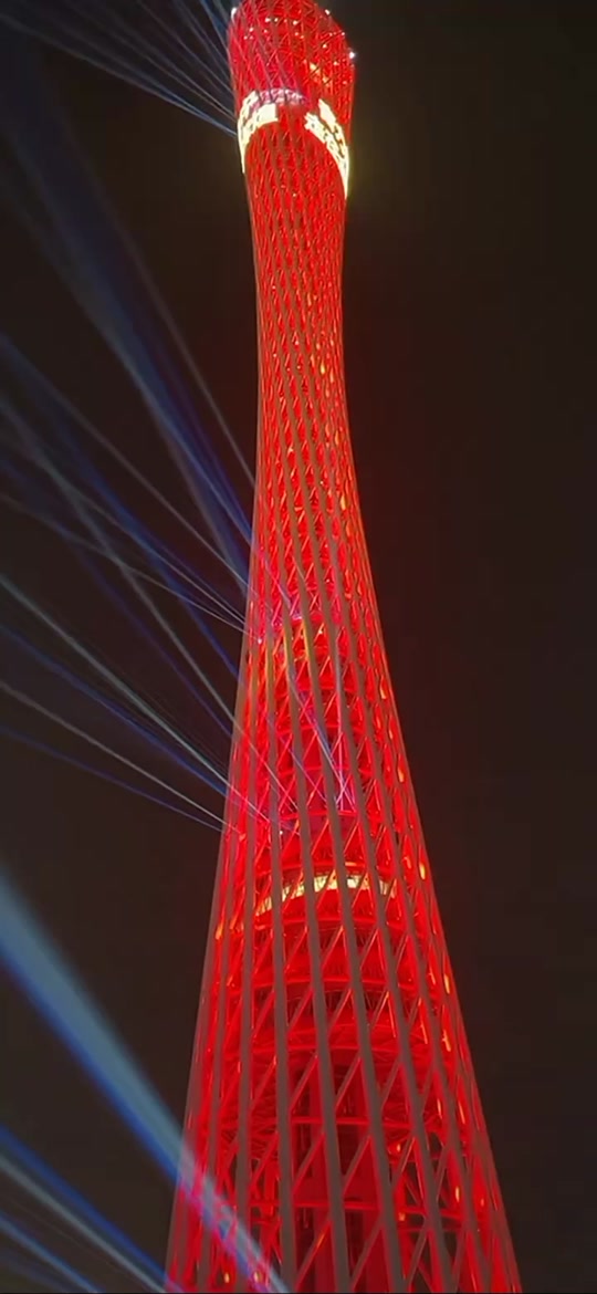 助手 ,2023年11月23日,广州国际灯光节,坐船游览珠江,看广州塔灯光秀