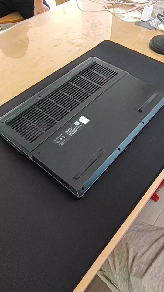 联想笔记本g580怎么拆开清理 - 抖音