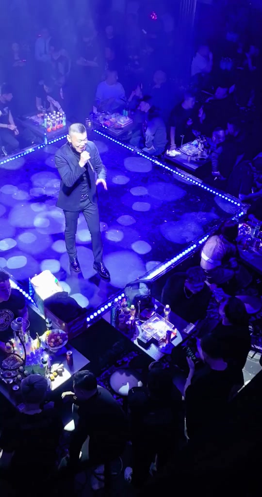 郑州西部酒城 - 抖音