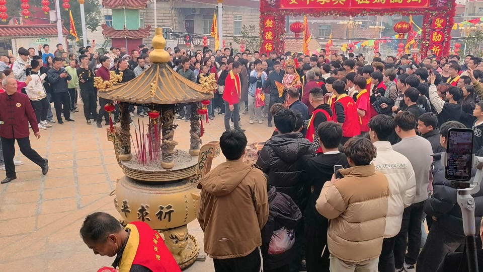 妈祖乩童港西村什么时候选出来的 - 抖音