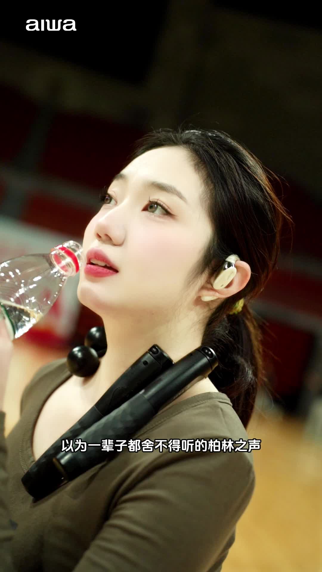 爱华耳机和象鼻子耳机哪个好用 - 抖音