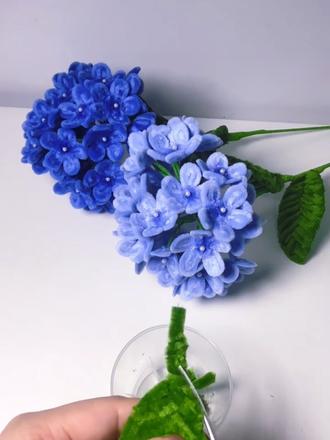 用扭扭棒做绣球花·无尽夏#扭扭棒绣球花 #扭扭棒的100种玩法 #手工花制作