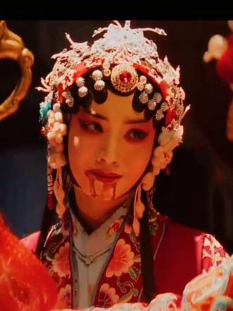 陈桥头是卢沟桥,陈巷口是南京巷口,这样的演技,ai技术无法替代。#enemy #夏天妹妹 #家国情怀 #ai短剧 #ai漫剧 原创来自@夏天妹妹 @煎饼果仔(张问初) 有完整版,非常好看,我做为ai短剧从业者,内心深处的佩服这样的演技。