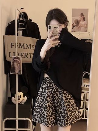 松紧腰豹纹休闲裤女夏季薄款大码胖妹妹高腰显瘦阔腿洋气A字短裤#抖音小热点 #显高显瘦 #藏肉显瘦穿搭 #夏日活力穿搭教程 #辣妹穿搭