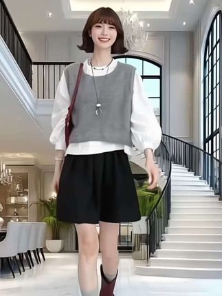 秋季时尚一整套女装新款灯笼袖衬衫针织马甲高腰半身裙三件套#减龄显瘦穿搭 #气质女神穿搭 #遮肉显瘦穿搭 #减龄气质 #时髦穿搭