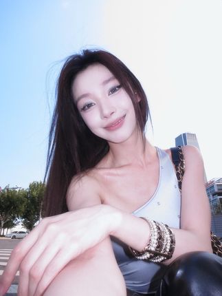 𝓖𝓸𝓖𝓸𝓖𝓸~𝓮𝔂𝓮𝓬𝓱𝓮𝓬𝓴 看不见星星的时候涂抹银河🩶 #香奈儿四色眼影 #香奈儿限定彩妆系列