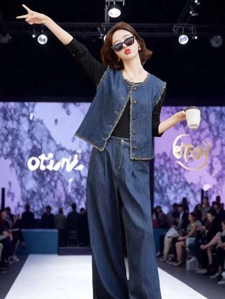 #女性穿搭 #优雅气质 #时尚洋气减龄 #气质穿搭 #早秋穿搭 @DOU+小助手