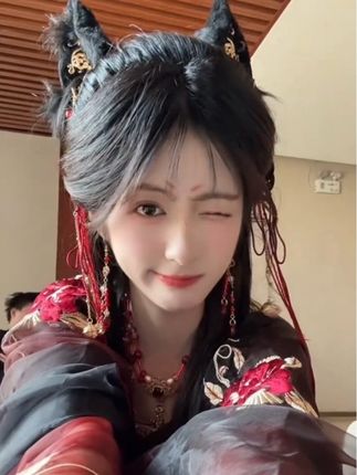 没想到还有Wink 2.0#说句不好吃的 #吴嘉茹 #大吃帝国 #伯虎说 #变装 @说句不好吃的