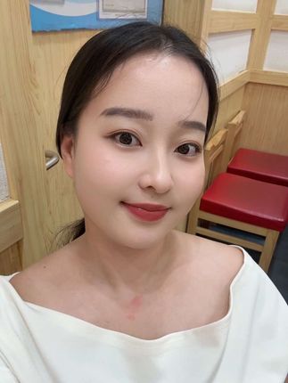 性格取决于今天化妆的唇色和穿搭~#不沾杯唇釉 #法汀妮 #口红 #好物推荐 #美妆分享