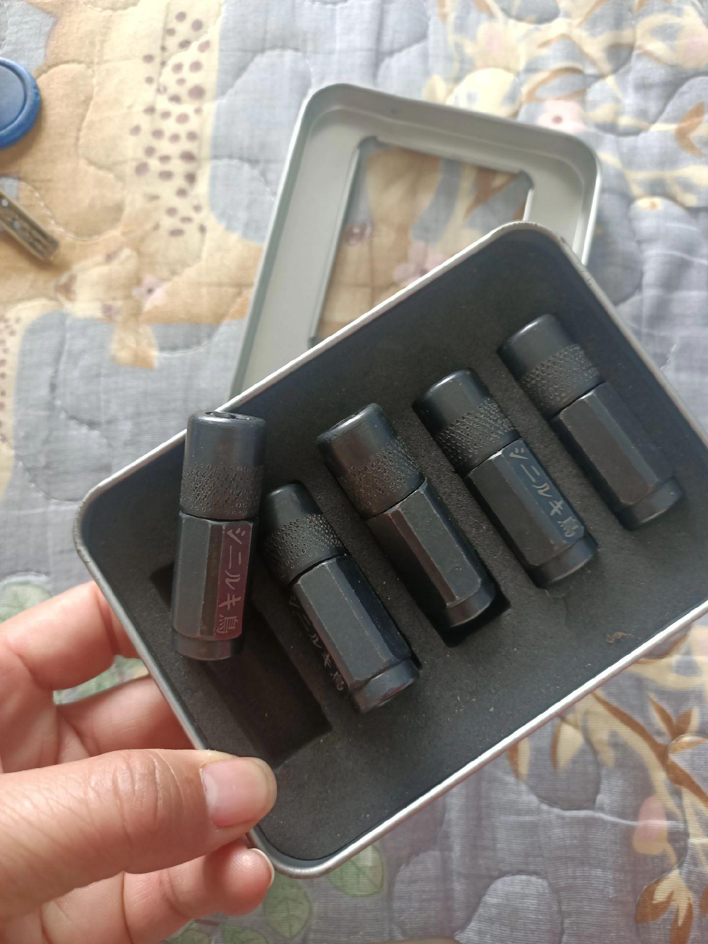 挖机师傅必囤!进口高压黄油枪头平头款,防爆耐造不渗漏,对准油嘴精准注油,保养效率直接拉满~#上热搜 #看过来 #配件大全 #实拍 #便携