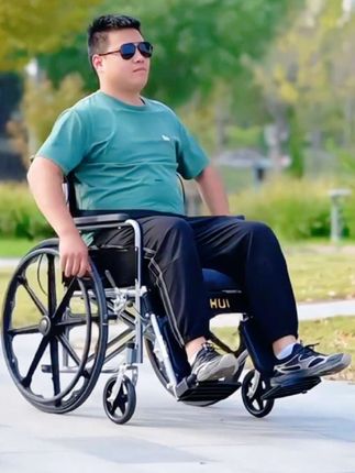 YIHUI/怡辉手动轮椅车手推可折叠轻便老人带坐便器多功能手推车可躺可坐可抬腿减震便携老年代步车瘫痪病人助走器可放后备箱轮椅车#轮椅#手推轮椅 #适老化产品 #关爱老人