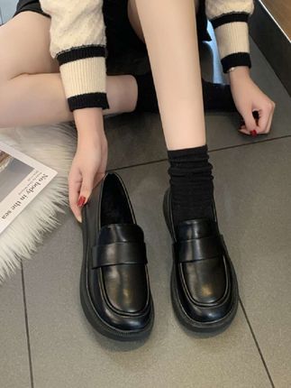 #软底小皮鞋 #英伦风乐福鞋 #你鞋真好看 #乐福鞋 #早秋穿搭