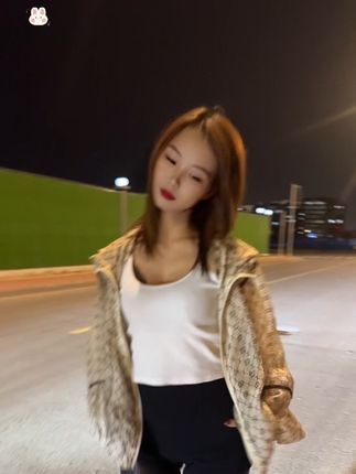 #街拍 #穿搭 哈哈 嘿嘿