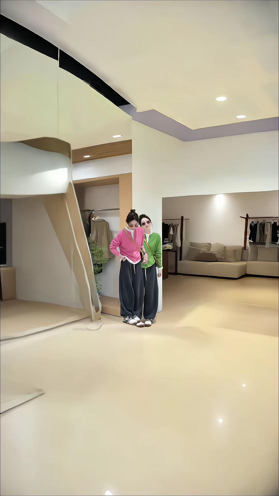 #高级感穿搭 #梨形身材穿搭 #慵懒风穿搭 #休闲减龄穿搭 #春秋穿搭